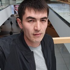 Аркадий, 33
