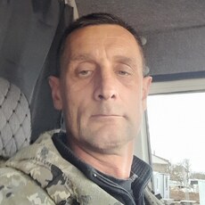 Эдуард, 48