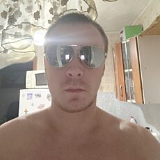 Миша, 34
