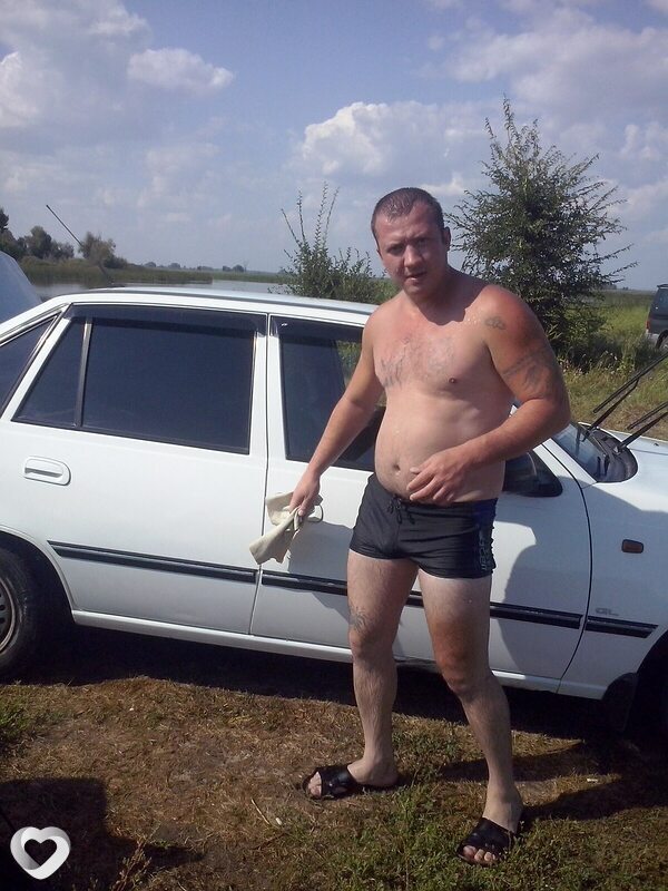 Артём