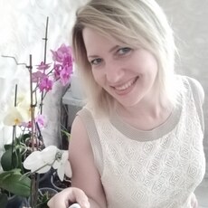 Эмма, 45