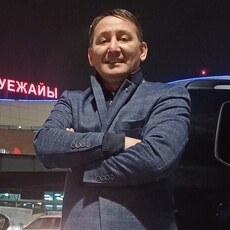 Боря, 37