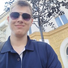 Боря, 19