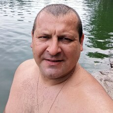 Виктор, 41