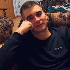 Веня, 24