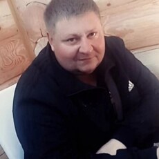 Михаил, 45