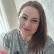 Юлиана, 41