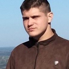 Тёма, 22