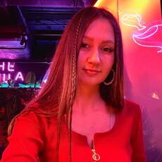 Катя, 23