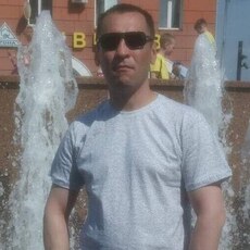 Веня, 37