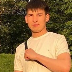 Олег, 24