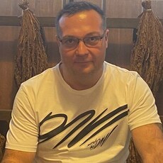 Толя, 43