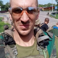 Женя, 35