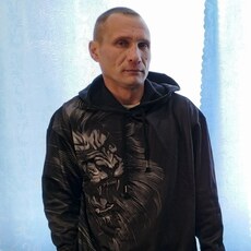 Роман, 44