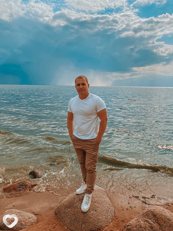 Виктор
