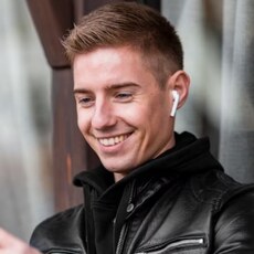 Юрий, 20
