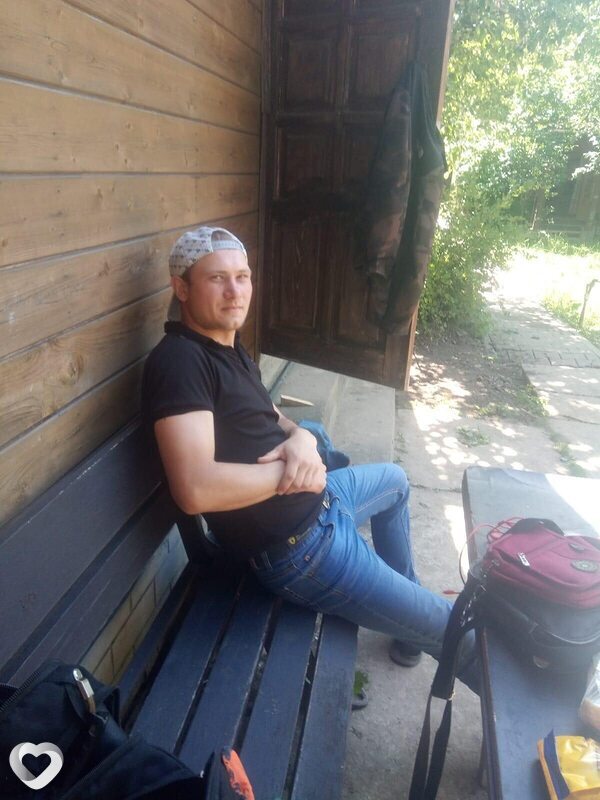 Артём