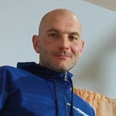 Виталий, 40