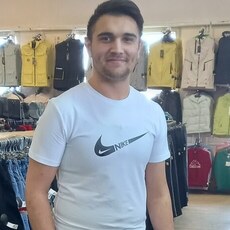 Валерий, 21
