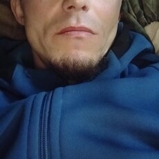 Антон, 32