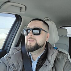 Миша, 36