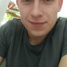 Яков, 25