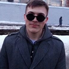 Александр, 22