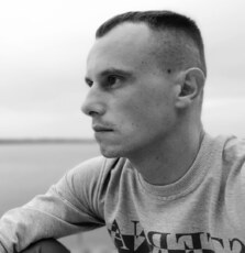 Толя, 36