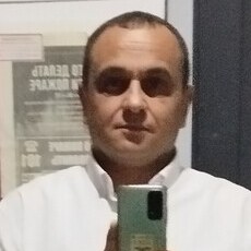 Лев, 44