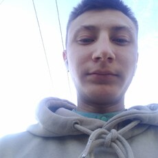 Вова, 25