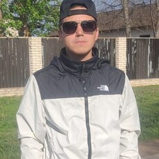 Георгий, 27