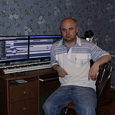 Веня, 43