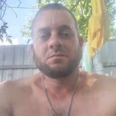 Боря, 37