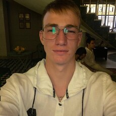 Яков, 23