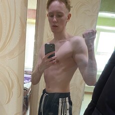 Денис, 24