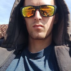 Анатолий, 22
