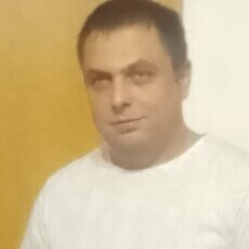Аркадий, 25