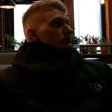 Эдуард, 21