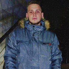 Миша, 25