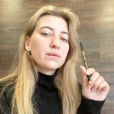 Зоя, 29