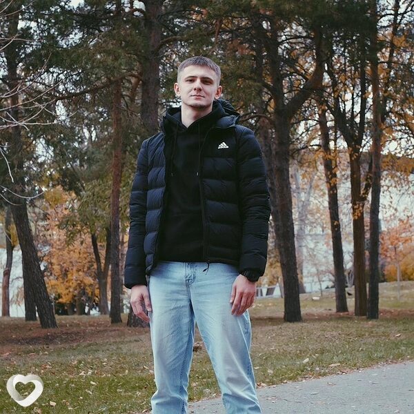 Артём