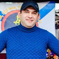 Марк, 27