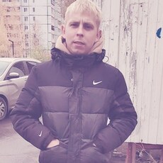 Даня, 28