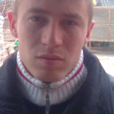 Валя, 38