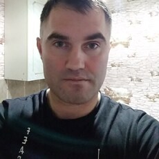 Виталя, 38