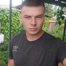 Коля, 25