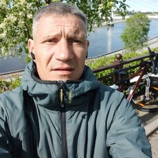 Слава, 41
