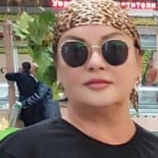 Юлиана, 53