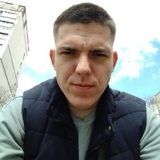 Слава, 35