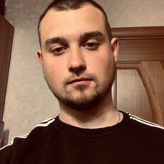 Лёня, 25